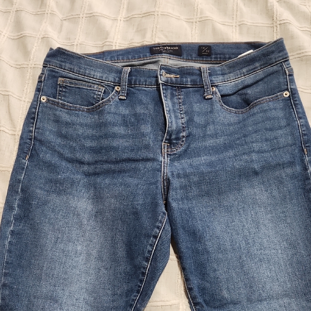 Women's Crop Blue Jeans